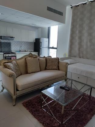 Resort-Style 1-Bedroom, Hall and Open kitchen. Vacation rental in Dubai