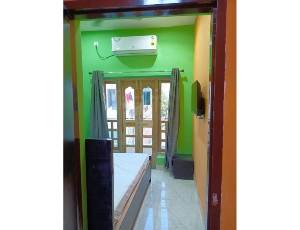 Goroomgo Shiv Kashi p. Guest house Varanasi Hotel in Varanasi