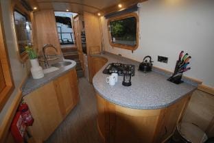 Fresh new narrowboat Vacation rental in England