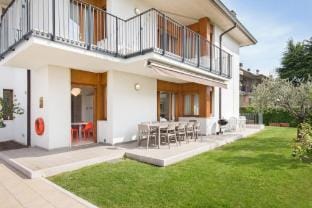 Cà Le Terrazze With Pool Villa in Garda