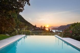 Cà Cantoni Villa With Pool Lake View Villa in Garda