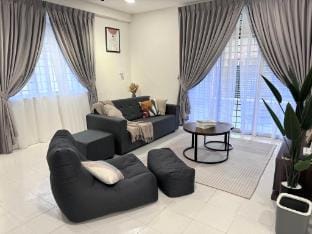 C27 Mulia Homestay  Vacation rental in Johor