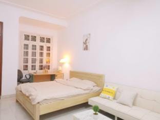 Riverside - Cam River / Old Harbour Apartments Apartment in Laos