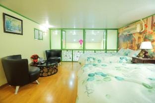 ROSE' HOME - TRULY HANOIAN HOME IN OLD QUALTER Vacation rental in Hanoi