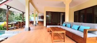 Sari Kembang villa ubud 2 Villa in Abiansemal