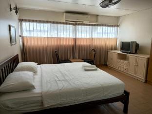 Meetung Place 15/18 Apartment in Bangkok