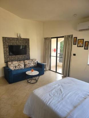Elegant Studio In Assagaon Apartment in Goa, India