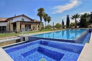 Incredible Large Villa In Paphos sleeps 14 Children Pool, Jacuzzi, Huge Garden Villa in Poli Crysochous