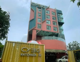 Cybiq Ratchada 32 by Tasing Apartment in Bangkok