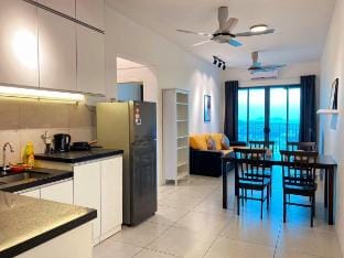 Modern Cozy 1 Room Suite 3pax@ Meritus Perai Apartment in Penang
