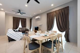 Homu Homestay Ipoh•15pax•Pet allow•Wedding Event Vacation rental in Ipoh