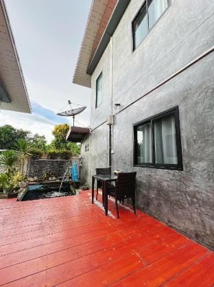 ศิริฆรินทร์ โฮมสเตย์  Vacation rental in Chon Buri Changwat