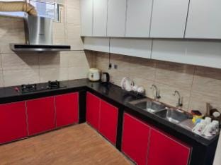 Good for family and friends have fun Vacation rental in Sabah