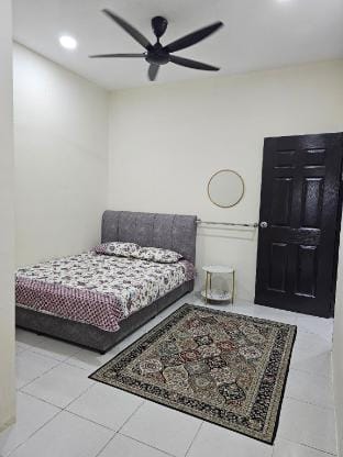 Mawar Homestay Teluk Intan(Muslim Only) Vacation rental in Perak