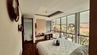 Modern Villa near Seminyak & Canggu – Large Pool Villa in North Kuta