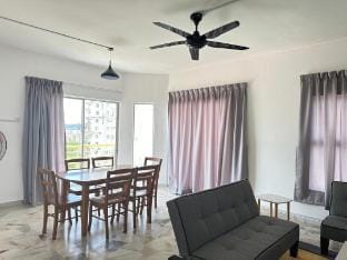 Bestview cozy home 9pax, pool,  seaview, Bbq Apartment in Port Dickson