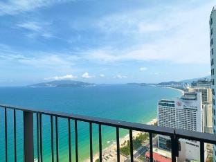 GOLD COAST 6 Bedrooms View ( 3Brs + 2Brs + 1Br ) Apartment in Nha Trang