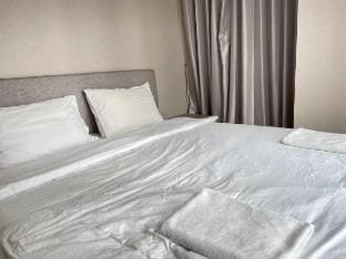 2 bed condo in city center Apartment in Bangkok