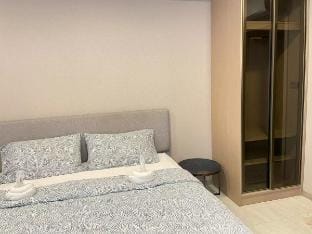 Comfy 1BR-BTS Asoke/ Terminal 21 Apartment in Bangkok