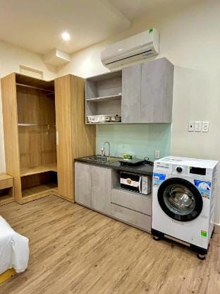 Spacious studio with a large balcony Apartment in Ho Chi Minh City