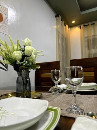 Charming Small House in Silang very near Tagaytay Vacation rental in Tagaytay