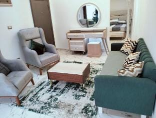 loran12 Apartment in Alexandria