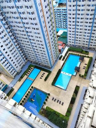 MPlace Staycation 17th Floor Tower B Apartment in Quezon City