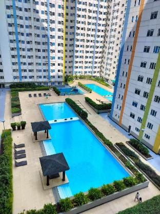 MPlace Staycation 9th Floor Tower A Apartment in Quezon City