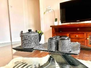 Family retreat with free parkings close to station Vacation rental in Sydney