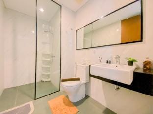 Homey Warm 1BR at Ciputra World 2 Apt By Travelio Apartment in South Jakarta City