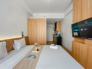 Chic Cozy Studio @Patraland Urbano Apt By Travelio Apartment in West Java