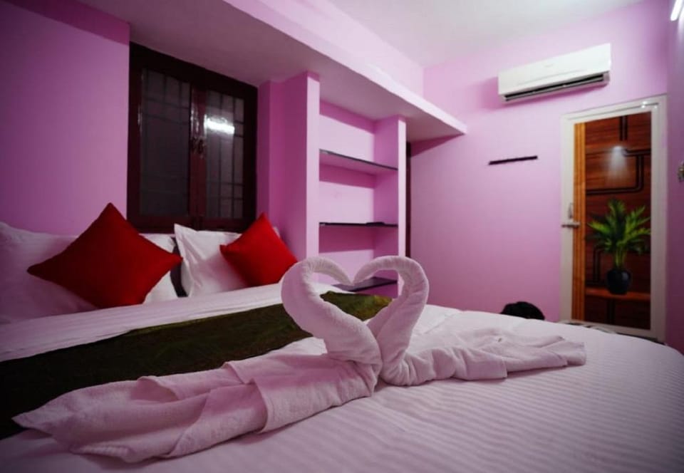 Bay Watch Beach House Hotel in Puducherry