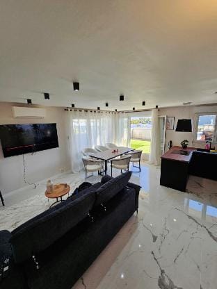 Rooftop +immense terrasse à 5min de Disney Paris Apartment in Chessy