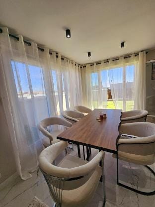 Rooftop +immense terrasse à 5min de Disney Paris Apartment in Chessy