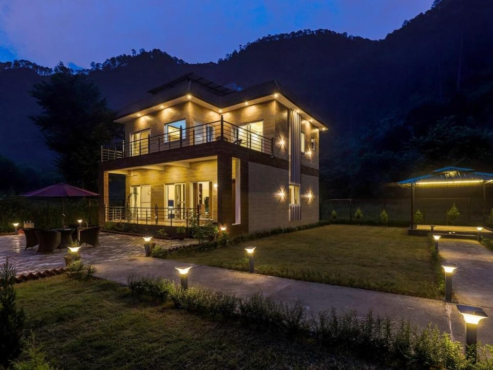 Alaya Stays 3 BHK with Lush Garden & Gazebo -Avasa Vacation rental in Uttarakhand