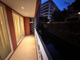 Grand carribian 2-Bedroom Condo with pool Vacation rental in Pattaya City