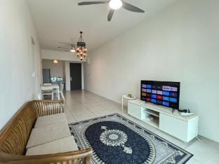 Meritus Comfy 3 Bedroom with 8 pax Vacation rental in Penang
