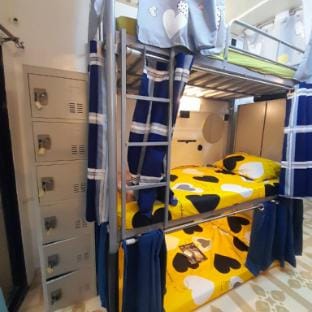 Co.Living Hostel Dubai - near Gold Souq Metro Apartment in Dubai