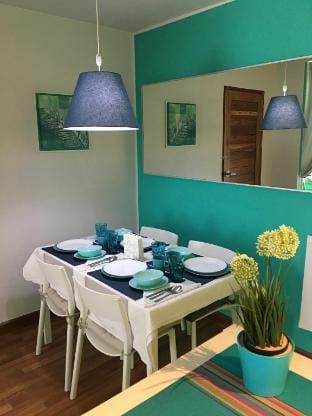 WHITE TURQUOISE Apartments - 4 PEOPLE / 2 BEDROOMS Apartment in Bangkok