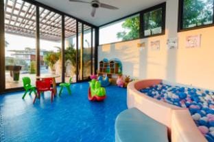 Grand villa San Golf Tam dao Villa in Laos