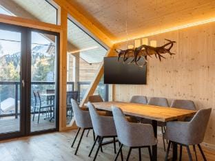 Charming chalet with hot tub on balcony Vacation rental in Carinthia, Austria