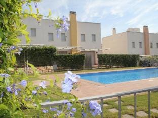 Nice apartment with private terrace Apartment in Creixell