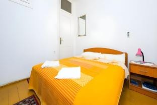 Rooms Kisic - Double Room with Private External Bathroom Apartment in Dubrovnik