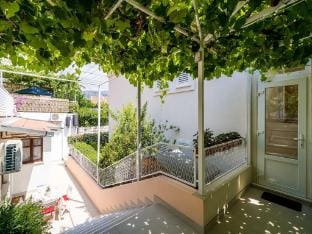 Guest House Vulic - Studio Apartment with Terrace Apartment in Dubrovnik