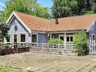 Tranquil Seaside Haven-By Traum Vacation rental in Zealand