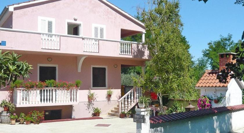Apartment in Privlaka near Nin  Beaches Apartment in Zadar County