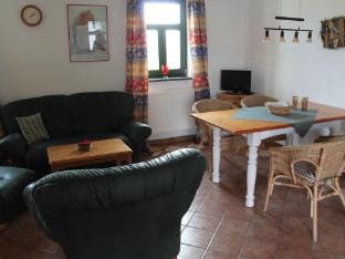 Wohnung in Dargun mit Pool und Streichelzoo Apartment in Mecklenburgische Seenplatte