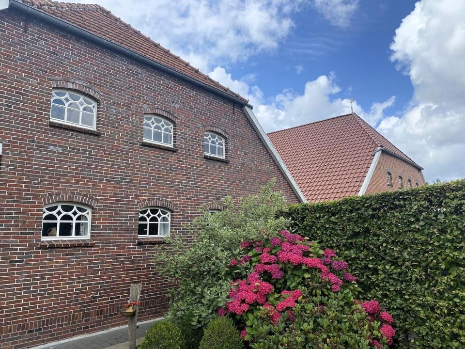 Reihenhaus in Strackholt mit beheiztem Pool Apartment in Lower Saxony, Germany