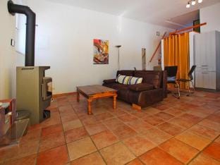 Doppelhaushalfte am Flacher See, Klocksin Vacation rental in Mecklenburgische Seenplatte