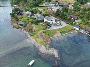 Seaside Serenity in Hardangerfjord-By Traum Vacation rental in Vestland